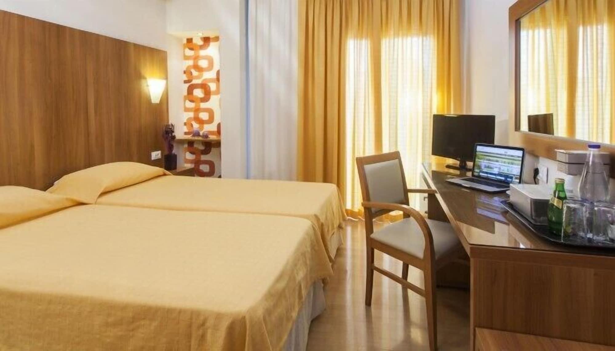 Leto Boutique Hotel Агринион Екстериор снимка