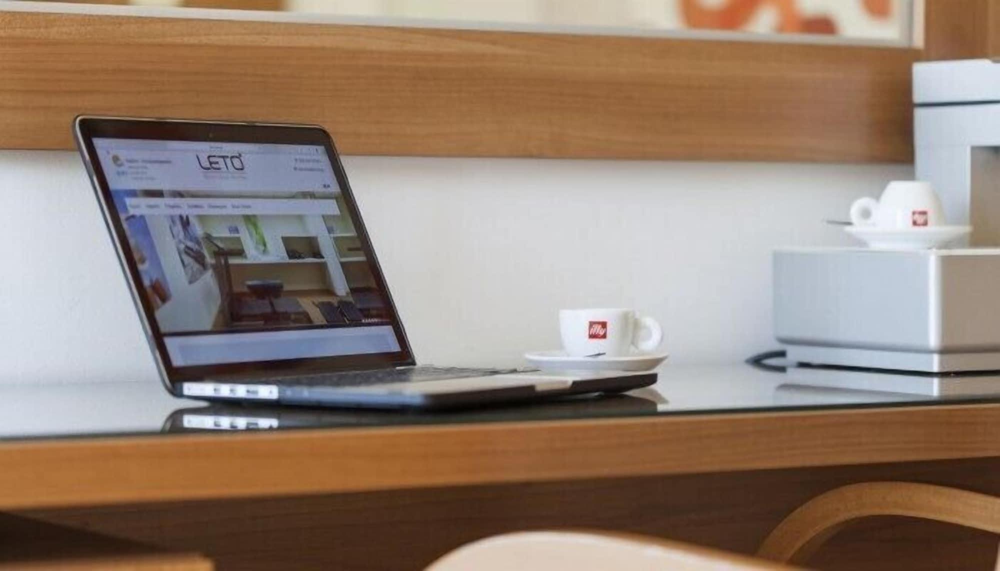 Leto Boutique Hotel Агринион Екстериор снимка