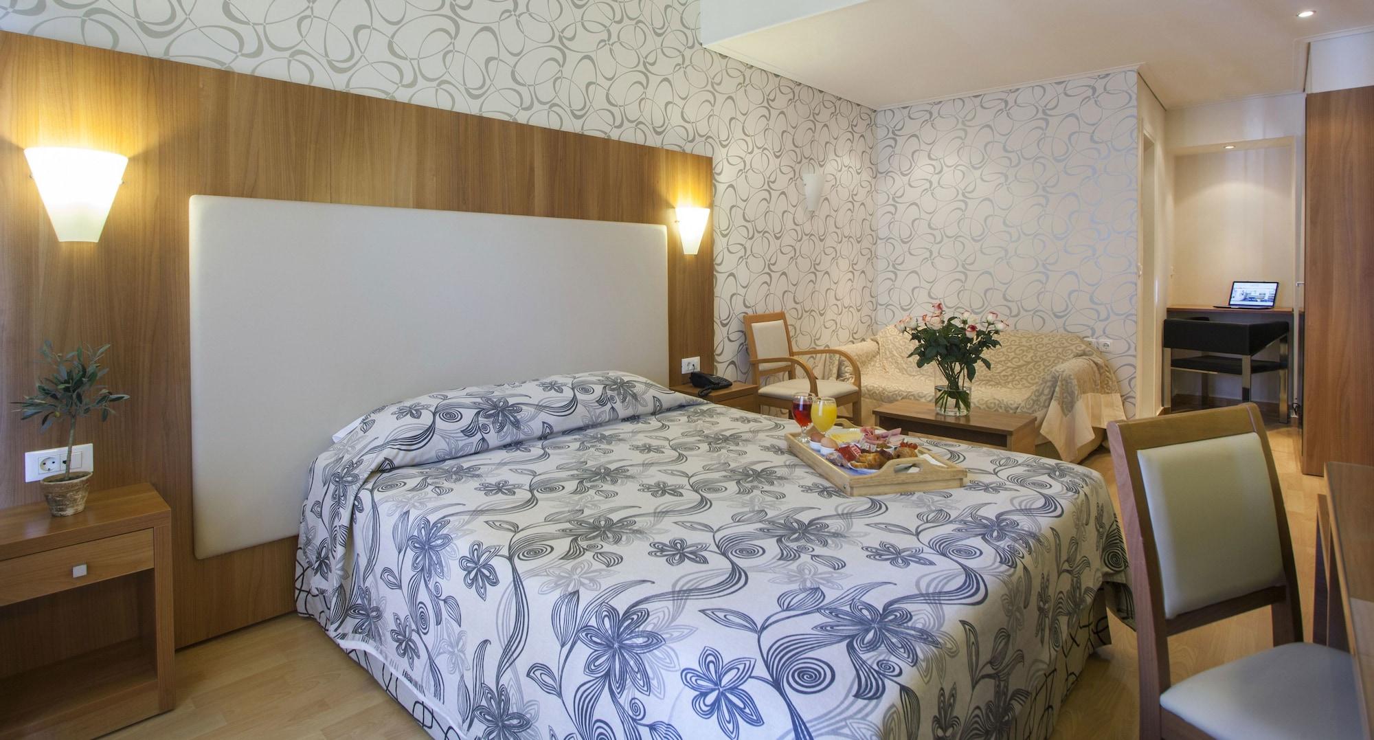 Leto Boutique Hotel Агринион Екстериор снимка