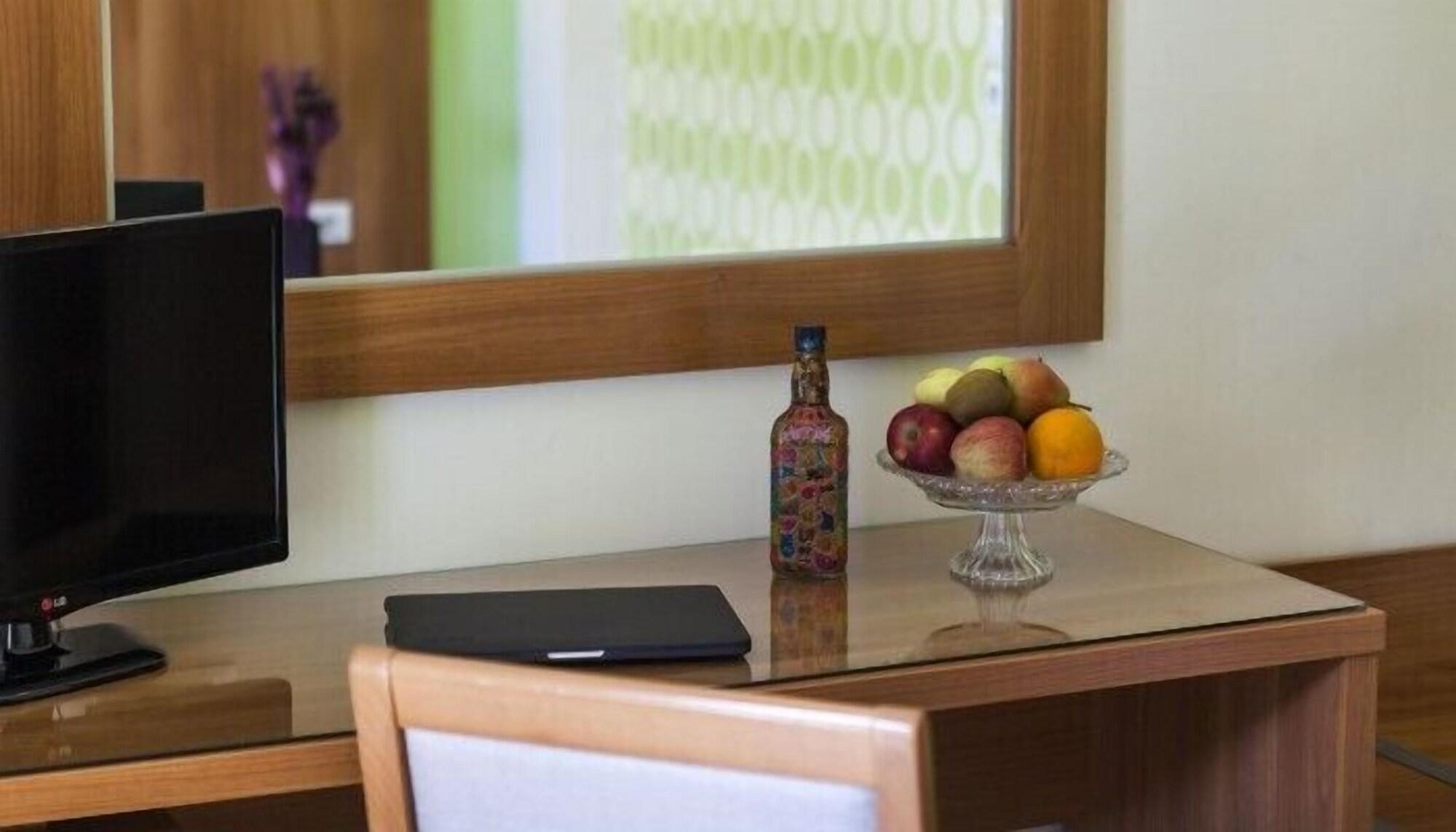 Leto Boutique Hotel Агринион Екстериор снимка